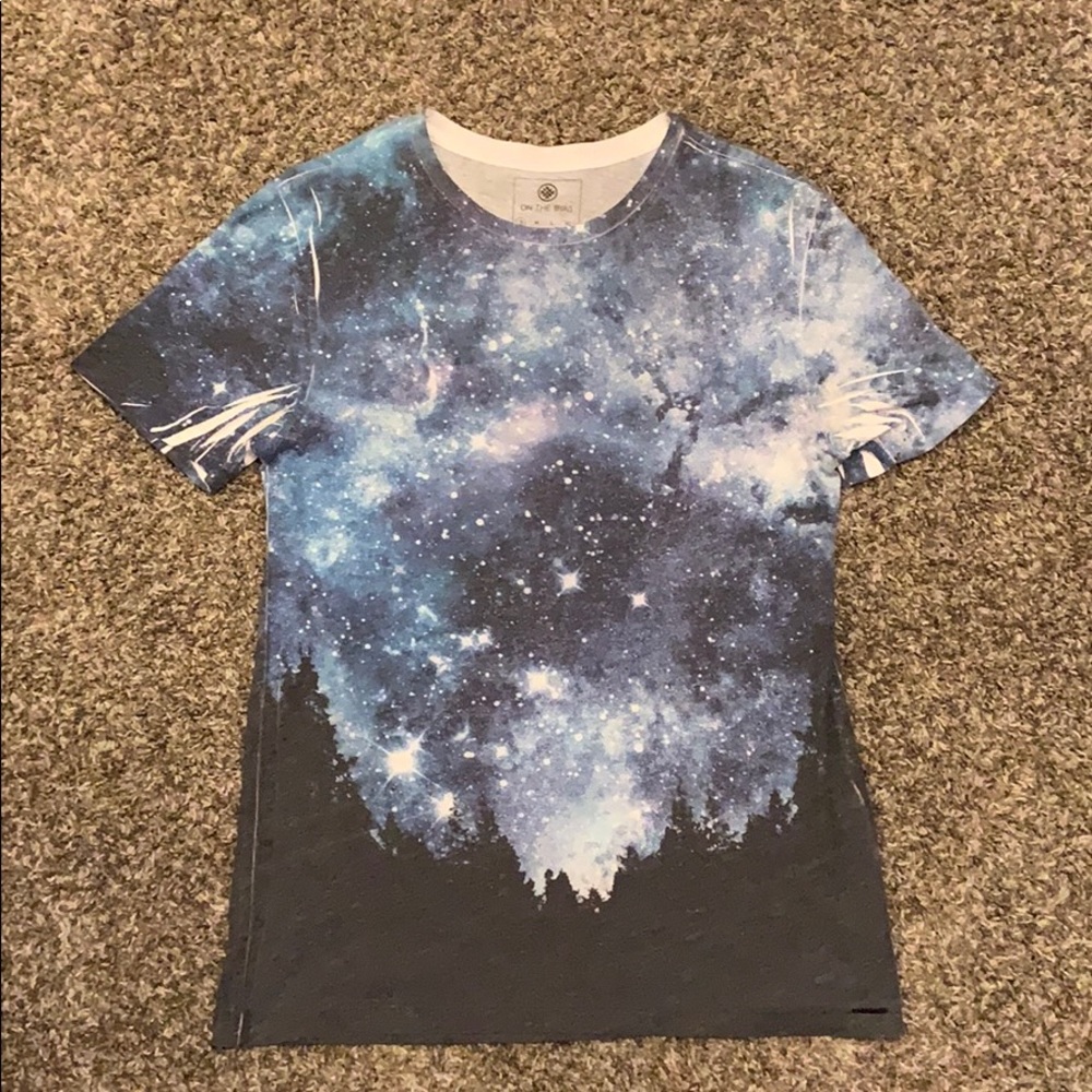 On the Byas “starry night” (T-Shirt)